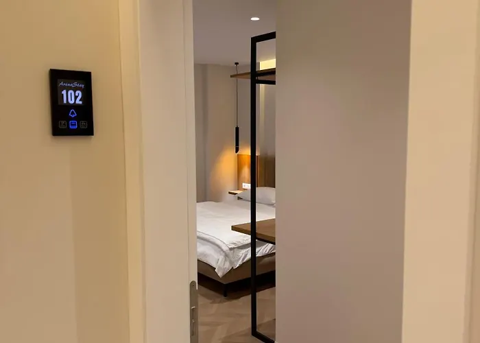 Apartment Arena